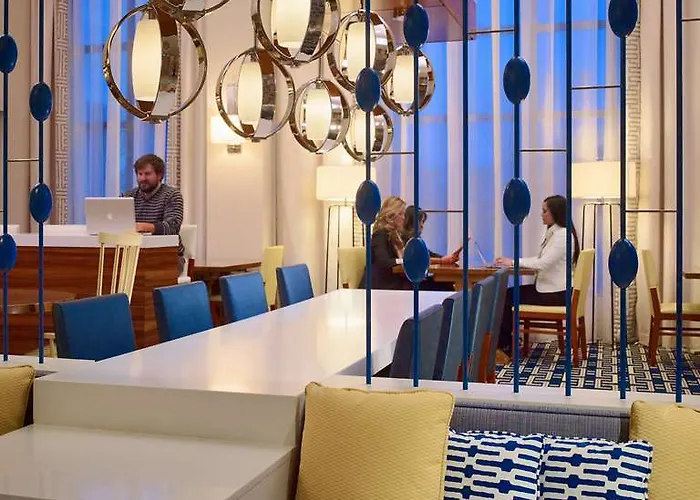 Sonesta Es Hotel